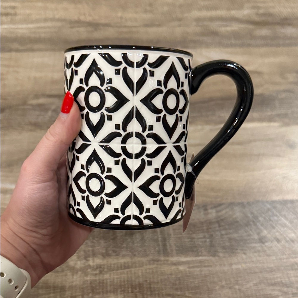 NWT Black and White Ceramic Mug